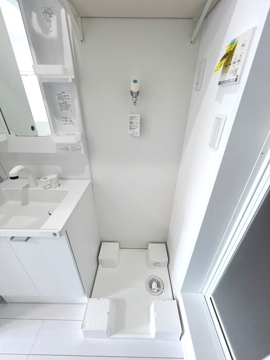 物件内観写真13　(洗濯機置場)