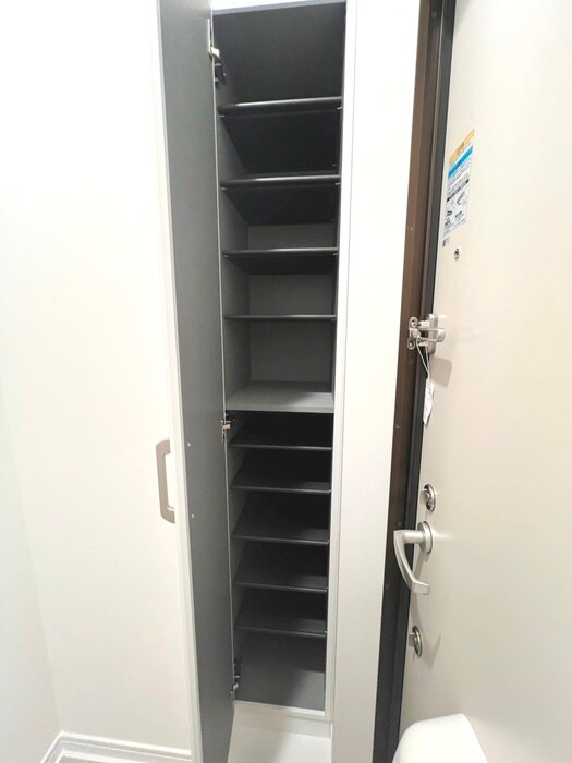 物件内観写真16　(靴箱)