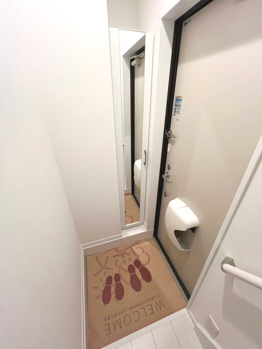 物件内観写真17　(玄関)