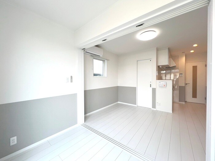 物件内観写真18　(居室)