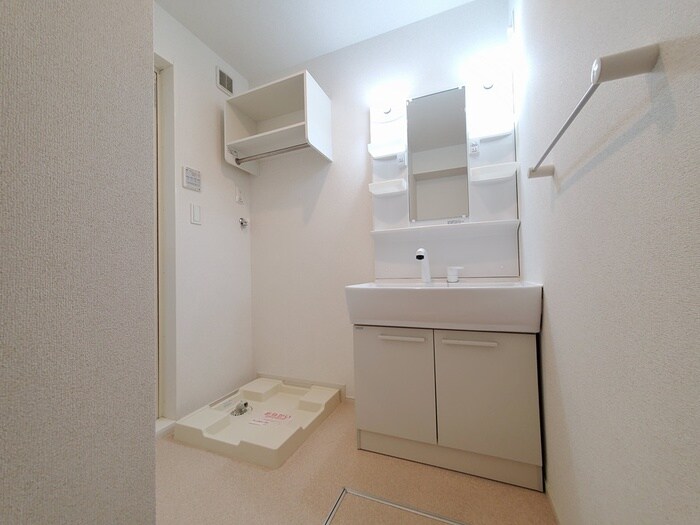 物件内観写真10　(洗面)