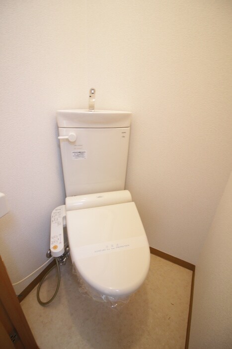 物件内観写真14　(トイレ)