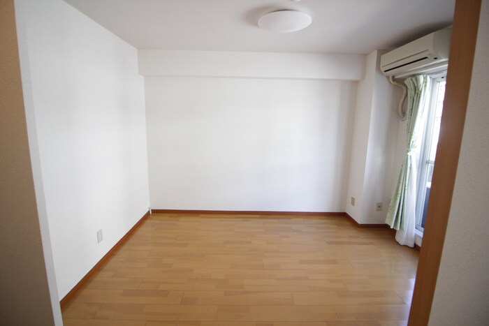 物件内観写真19　(居室)