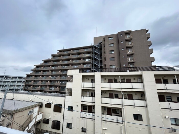 物件内観写真19　(室内からの展望)