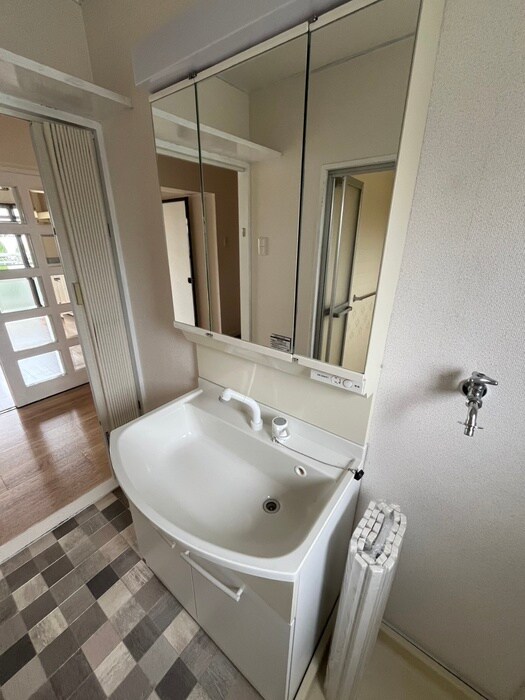 物件内観写真12　(洗面)