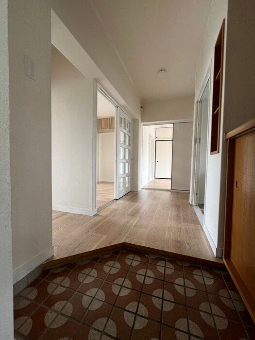 物件内観写真15　(廊下)