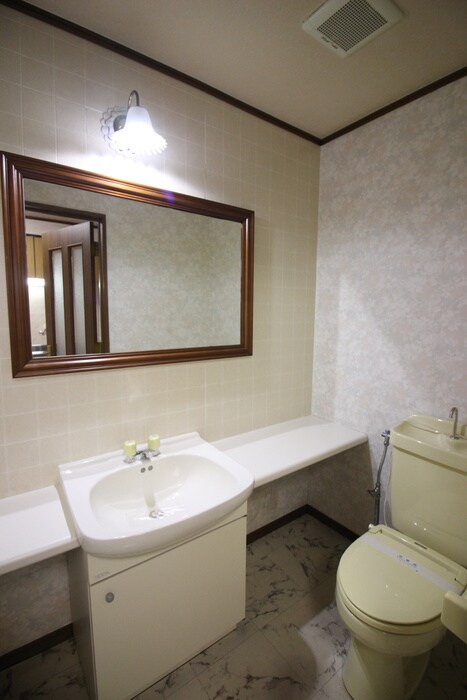 物件内観写真12　(トイレ)