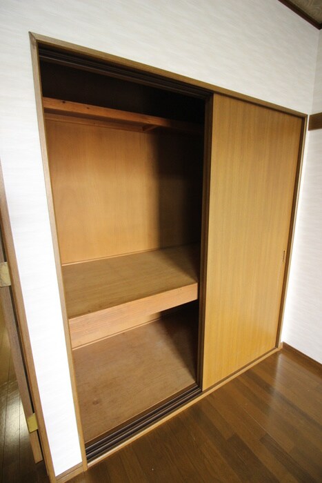 物件内観写真13　(収納)