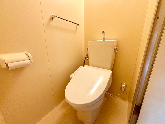 物件内観写真14　(トイレ)