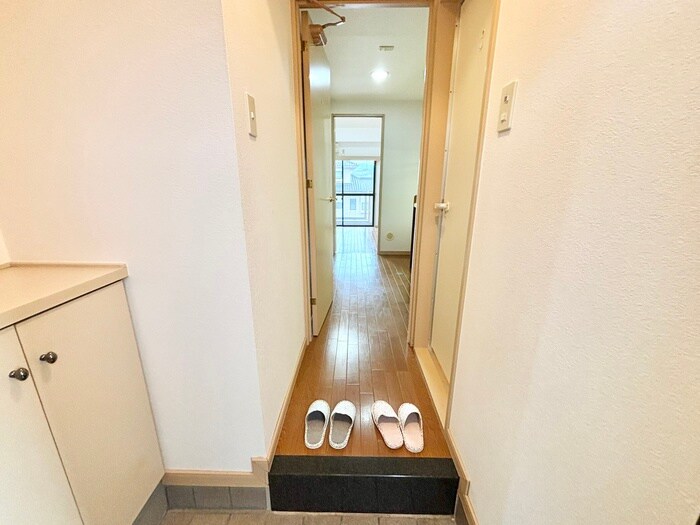 物件内観写真20　(廊下)