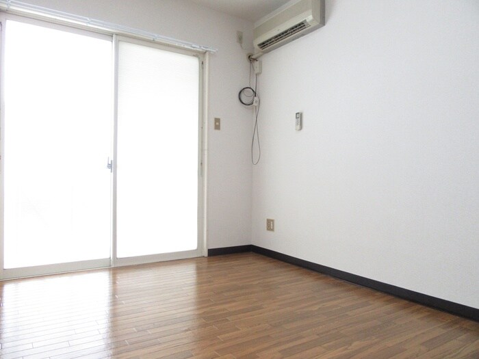 物件内観写真13　(居室)