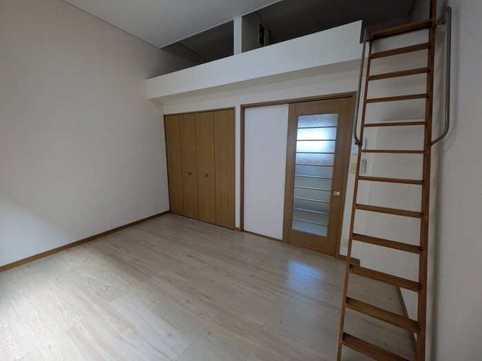 物件内観写真9　(居室)
