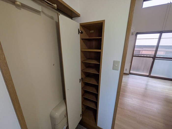 物件内観写真19　(靴箱)