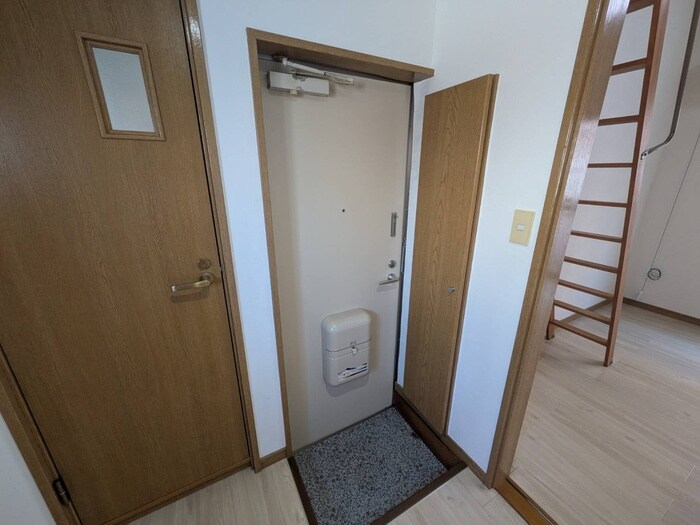 物件内観写真20　(玄関)