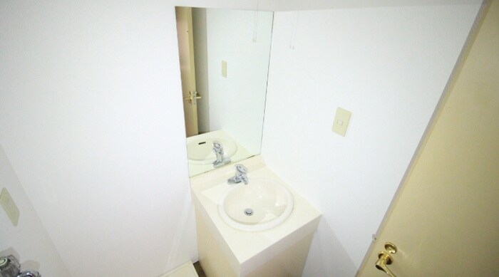 物件内観写真12　(洗面)