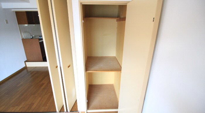 物件内観写真14　(収納)