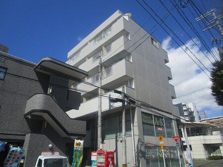 ヤカタビル外観写真