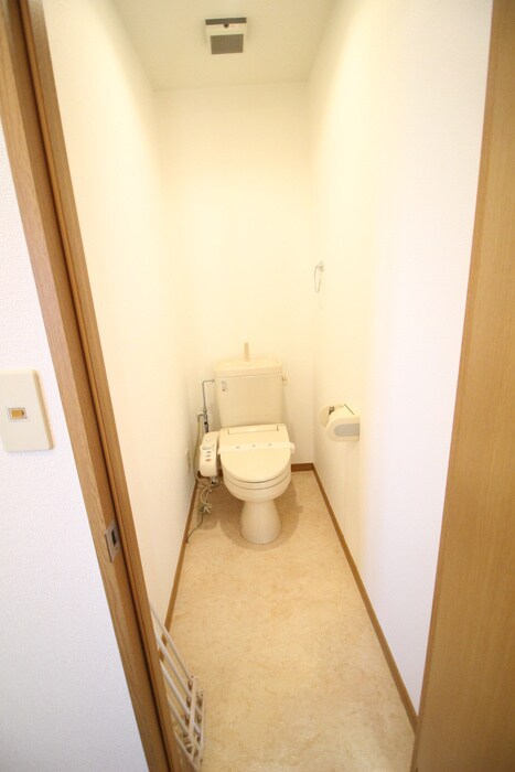 物件内観写真16　(トイレ)