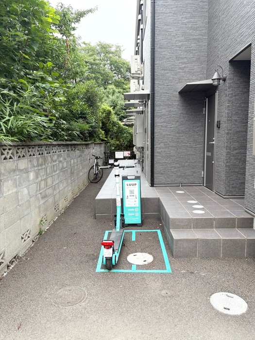 物件外観写真5　(駐輪場)