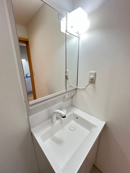 物件内観写真12　(洗面)