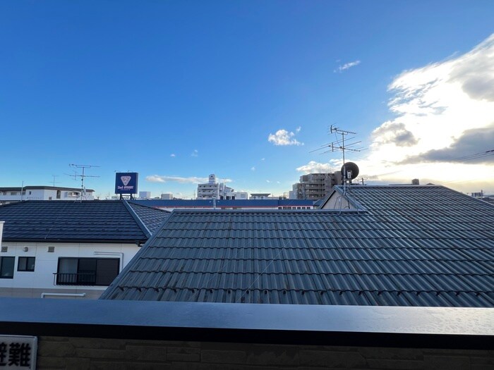 物件内観写真22　(室内からの展望)