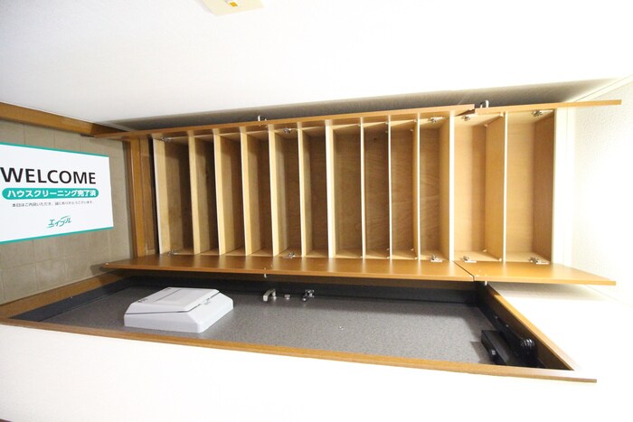 物件内観写真18　(靴箱)