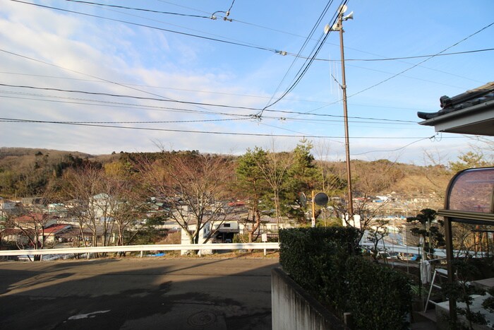 物件内観写真22　(室内からの展望)