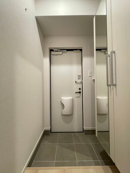 物件内観写真19　(玄関)