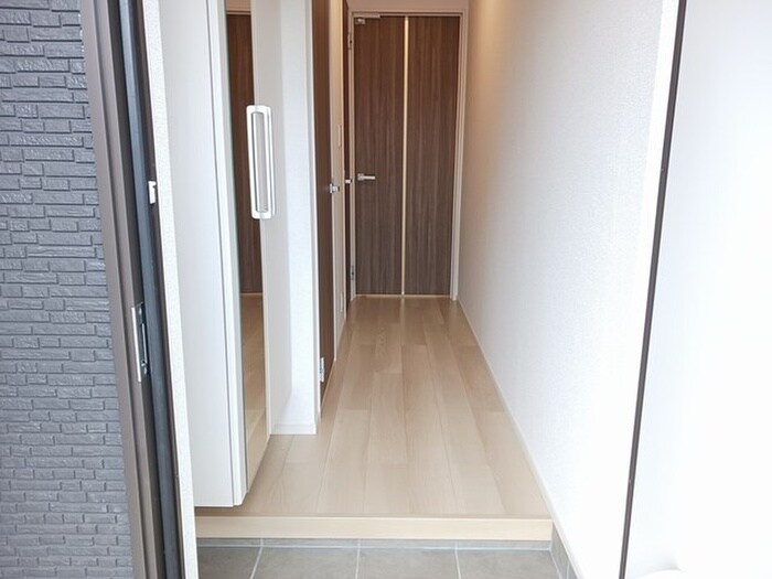 物件内観写真20　(玄関)