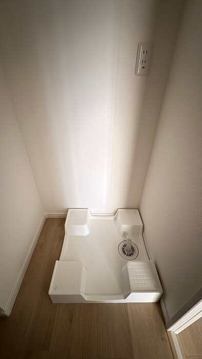 物件内観写真17　(洗濯機置場)