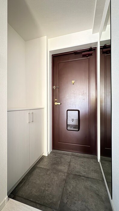 物件内観写真19　(玄関)