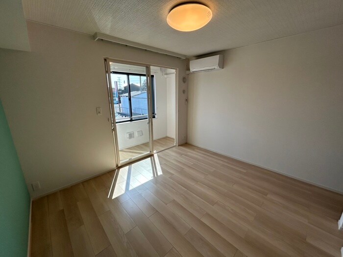 物件内観写真10　(居室)