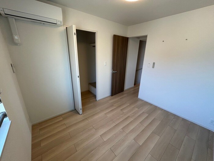 物件内観写真10　(居室)