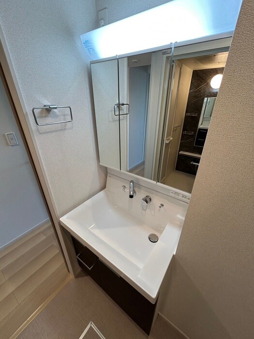 物件内観写真12　(洗面)