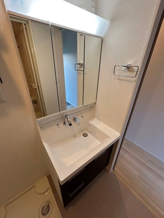 物件内観写真15　(洗面)