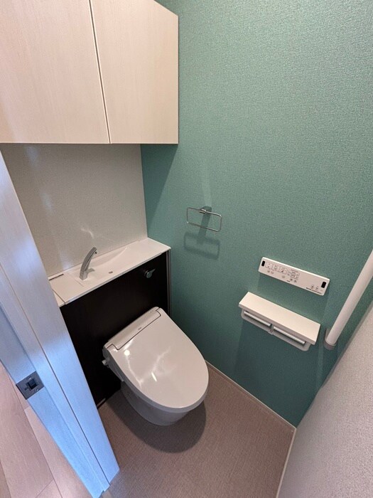 物件内観写真15　(トイレ)