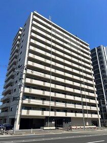 ｸﾞﾗﾝｼﾞｭ-ﾙﾏﾝｼｮﾝ高砂駅前の外観写真