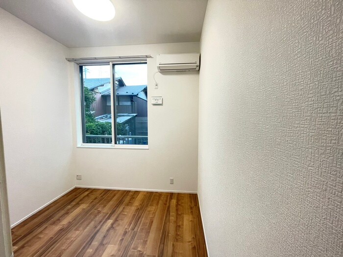 物件内観写真9　(居室)