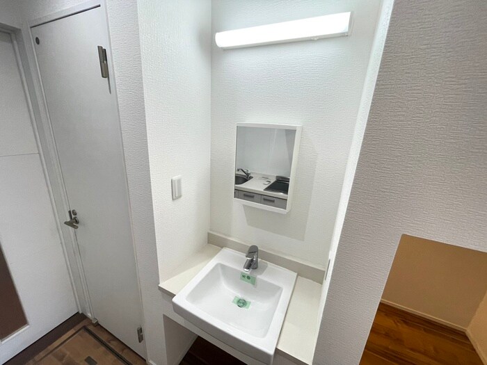 物件内観写真11　(洗面)