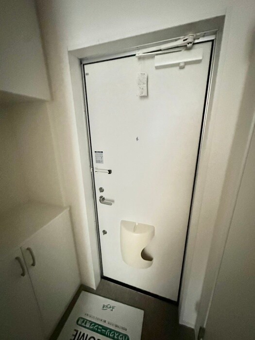 物件内観写真18　(玄関)