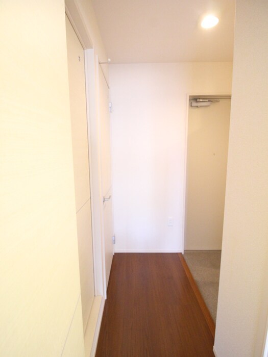 物件内観写真19　(廊下)