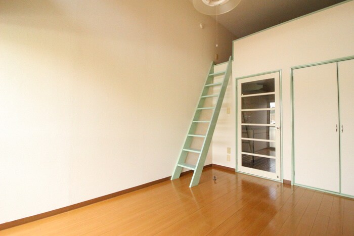 物件内観写真7　(居室)