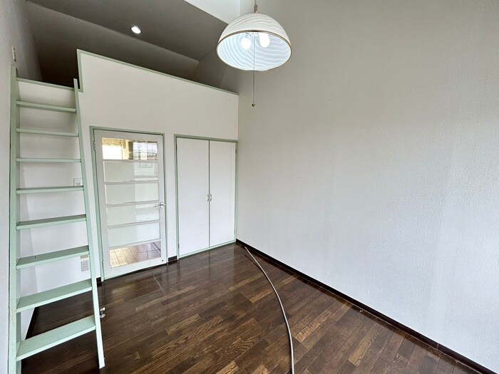 物件内観写真10　(居室)