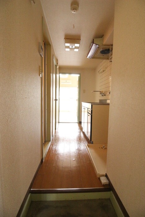 物件内観写真17　(廊下)