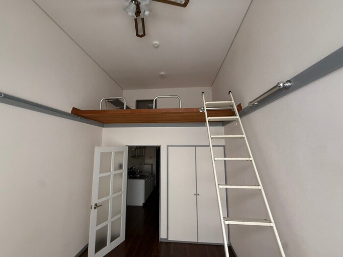 物件内観写真8　(ロフト)