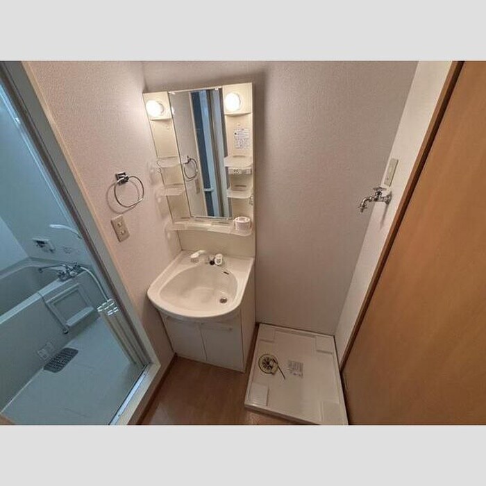 物件内観写真10　(洗面)