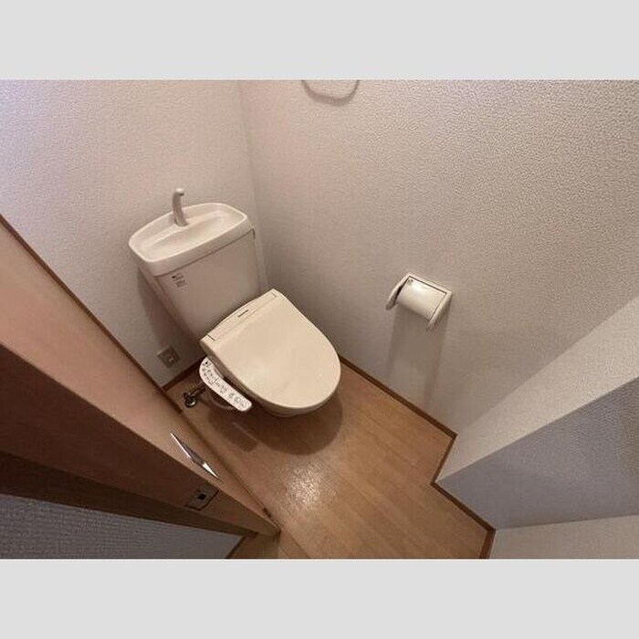 物件内観写真12　(トイレ)