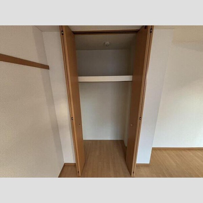物件内観写真13　(収納)