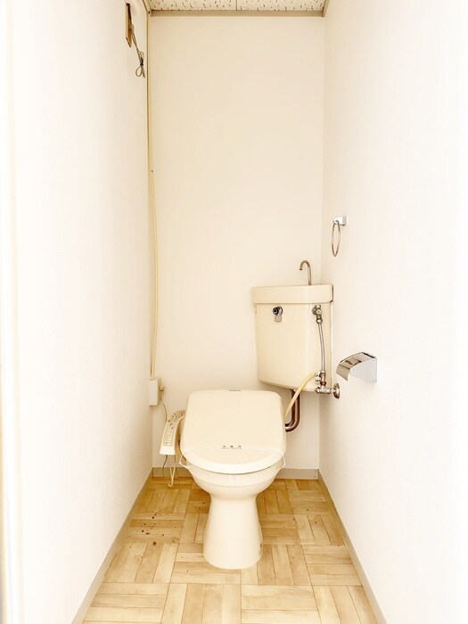 物件内観写真9　(トイレ)