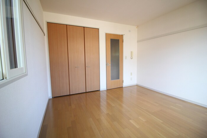 物件内観写真13　(居室)